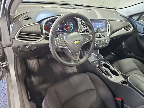 Used 2024 Chevrolet Malibu LT FWD image 15