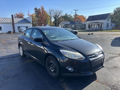 Used 2012 Ford Focus SE image 3