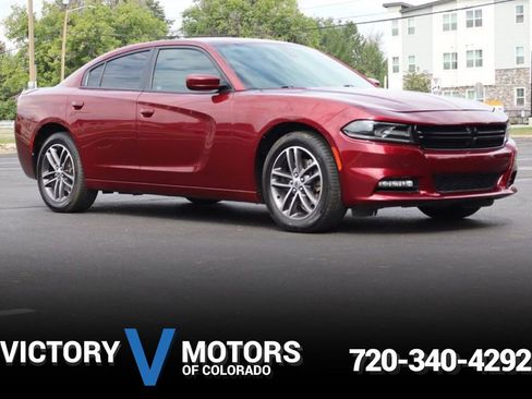 Used 2019 Dodge Charger SXT w/ Cold Weather Package image 1