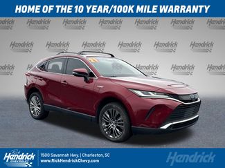 Used 2021 Toyota Venza XLE video 1