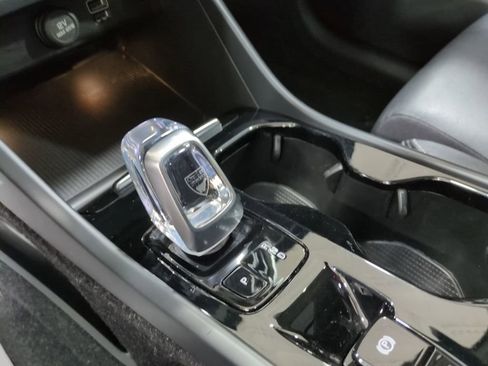 Used 2021 Volvo XC40 T5 Inscription image 14