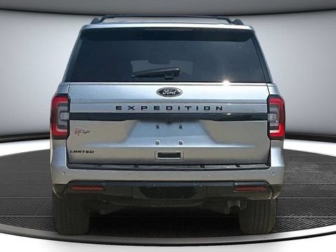 Used 2024 Ford Expedition Limited AWD/4WD image 5