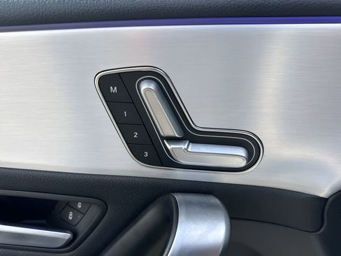 Used 2023 Mercedes-Benz CLA 250 image 10