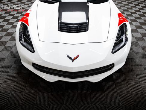 Used 2019 Chevrolet Corvette Stingray Coupe w/ 1LT RWD image 28