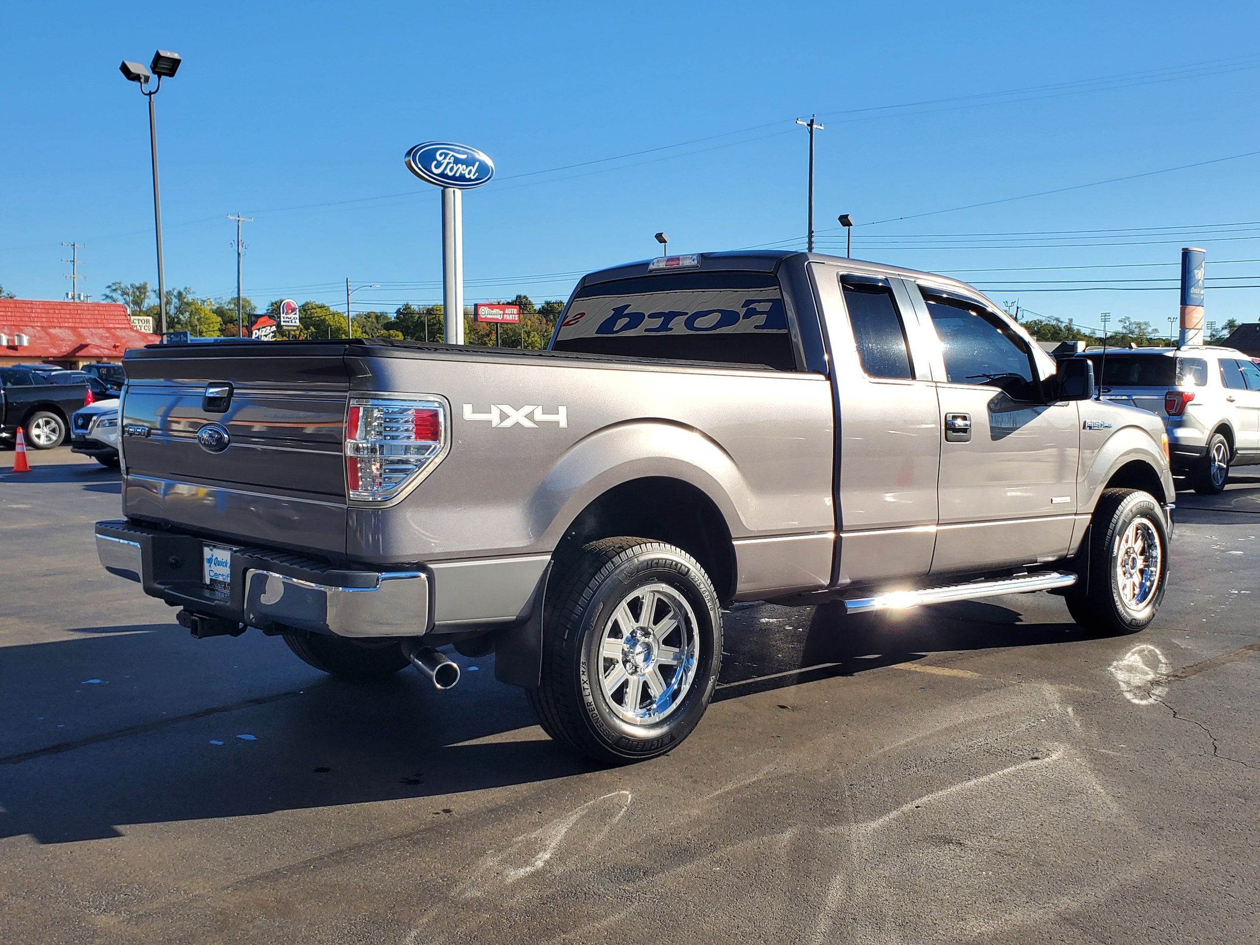 Used 2014 Ford F150 XLT w/ XLT Chrome Package AWD/4WD image 4