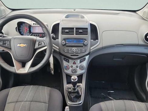 Used 2014 Chevrolet Sonic LT w/ Wheels and Fog Lamp Package FWD image 11