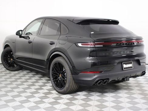 New 2026 Porsche Cayenne S AWD/4WD image 3