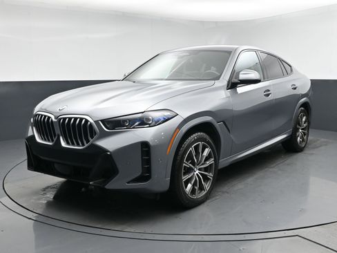 Used 2025 BMW X6 xDrive40i AWD/4WD image 1