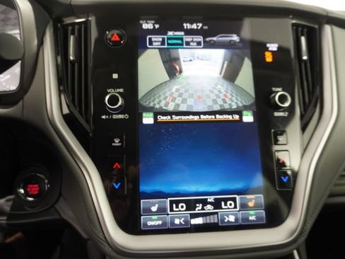 Certified 2025 Subaru Outback Onyx Edition AWD/4WD image 28