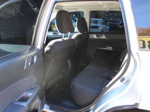 Used 2012 Subaru Forester 2.5X Premium w/ All-Weather Pkg image 25