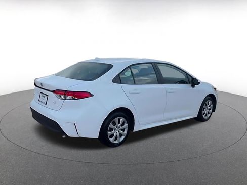 Used 2025 Toyota Corolla LE image 15