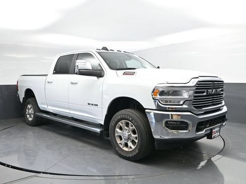 Used 2024 RAM 2500 Laramie AWD/4WD image 5