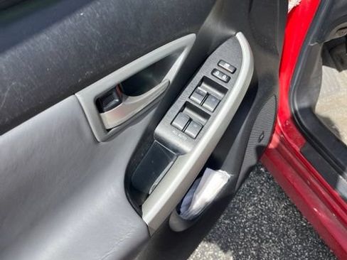 Used 2014 Toyota Prius Four w/ Solar Roof Package FWD image 4