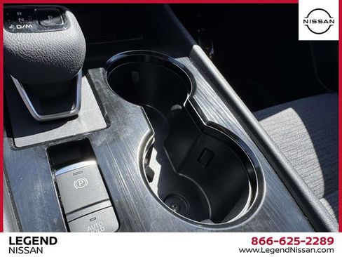 Used 2023 Nissan Rogue SV image 29