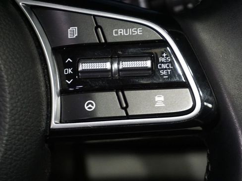 Used 2021 Kia Seltos SX w/ SX Sunroof Package image 13