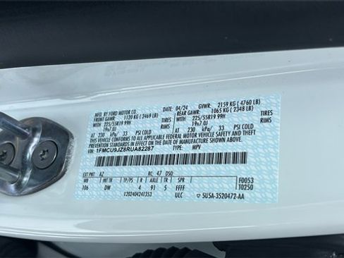 Used 2024 Ford Escape Platinum w/ Premium Technology Package image 35