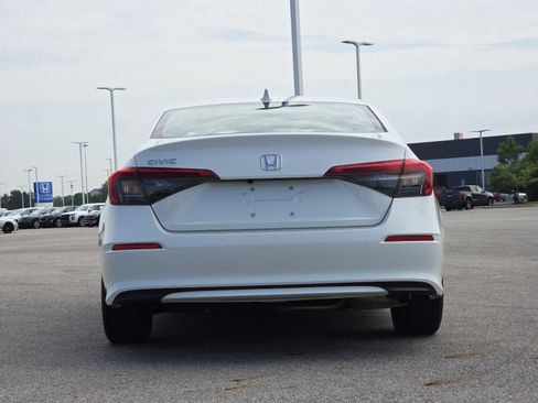 Used 2023 Honda Civic LX image 16