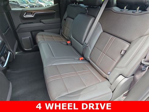 Used 2024 Chevrolet Silverado 1500 High Country w/ High Country Premium Package image 13