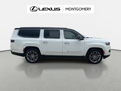 Used 2023 Jeep Grand Wagoneer L Series II w/ HD Trailer Tow Package AWD/4WD image 2