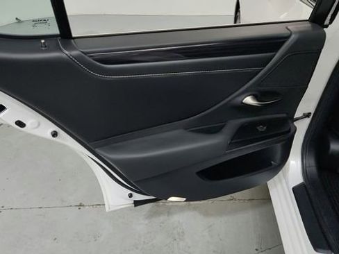 Used 2021 Lexus ES 250 w/ Premium Package image 16