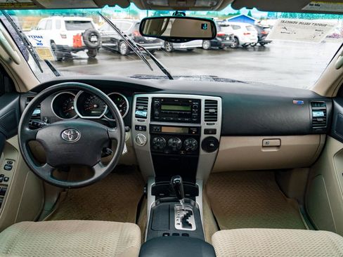 Used 2006 Toyota 4Runner SR5 AWD/4WD image 22