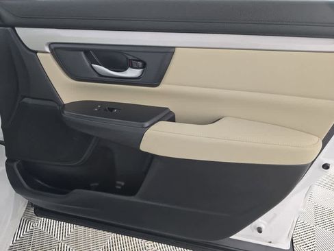 Used 2020 Honda CR-V LX image 6