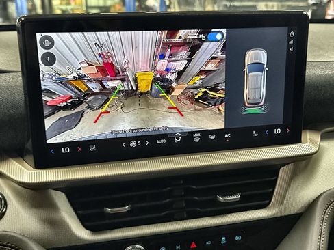 New 2026 Ford Explorer Active w/ Active Comfort Package RWD image 20