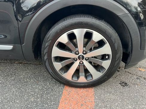 Used 2020 Kia Telluride S w/ S 8 Passenger Seating Package image 37