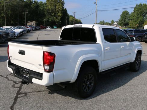 Used 2023 Toyota Tacoma SR5 w/ Technology Package AWD/4WD image 8