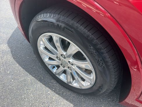 Used 2019 Buick Envision Essence AWD/4WD image 7