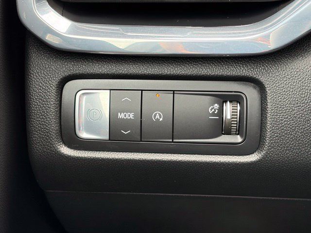 Used 2026 GMC Acadia Elevation FWD image 20