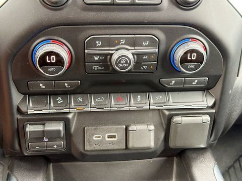 Used 2020 Chevrolet Silverado 1500 LT Trail Boss AWD/4WD image 16