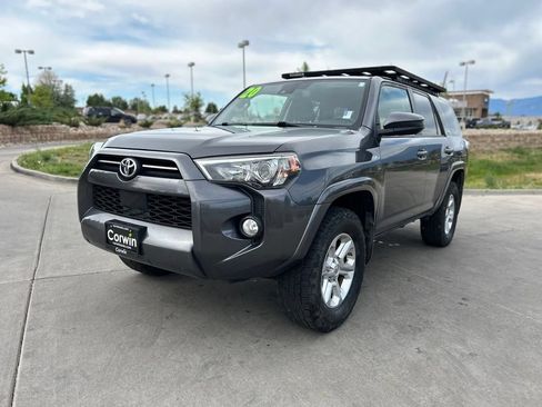 Used 2020 Toyota 4Runner SR5 AWD/4WD image 3