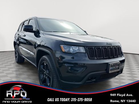 Used 2019 Jeep Grand Cherokee Laredo image 7