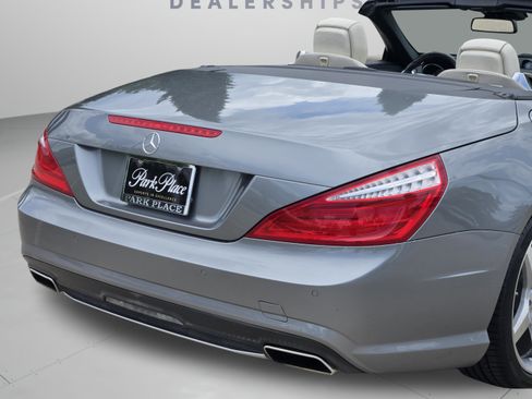 Used 2014 Mercedes-Benz SL 550 image 33