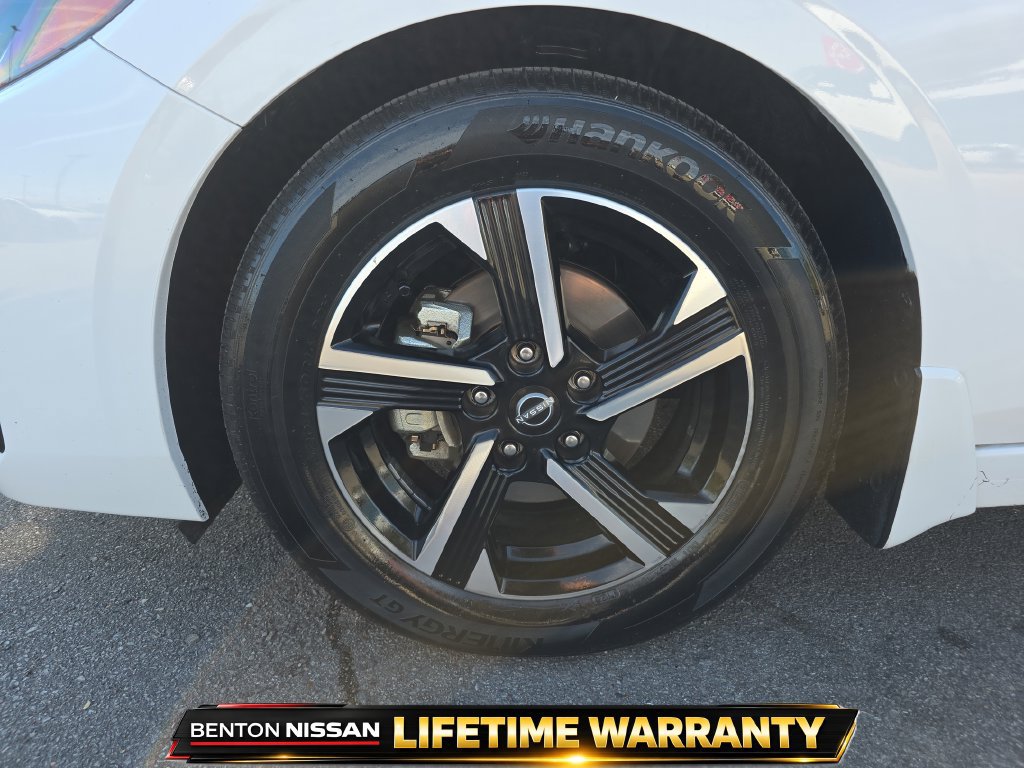 Used 2025 Nissan Sentra SV w/ Trunk Package FWD image 6