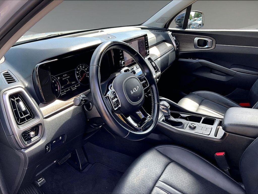 Used 2022 Kia Sorento S AWD/4WD image 8