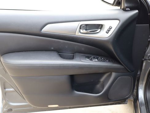 Used 2018 Nissan Pathfinder SL w/ SL Premium Package FWD image 21