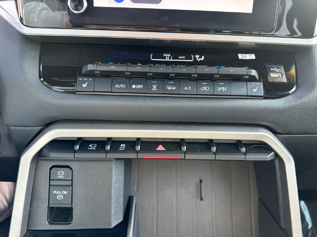 Used 2026 Toyota Sequoia SR5 AWD/4WD image 43