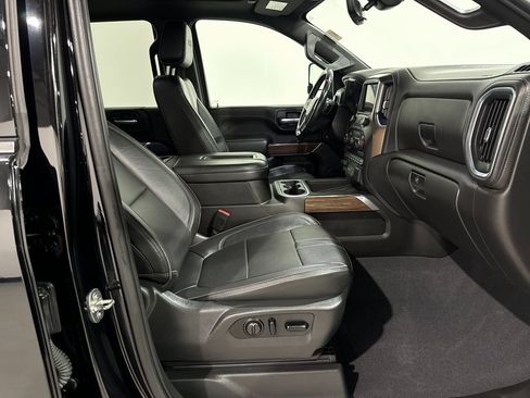 Used 2021 Chevrolet Silverado 3500 High Country image 23