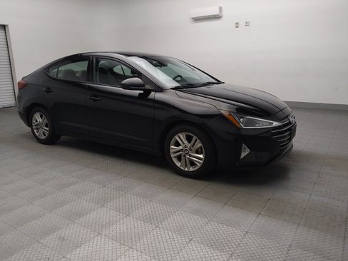Used 2019 Hyundai Elantra SEL image 13