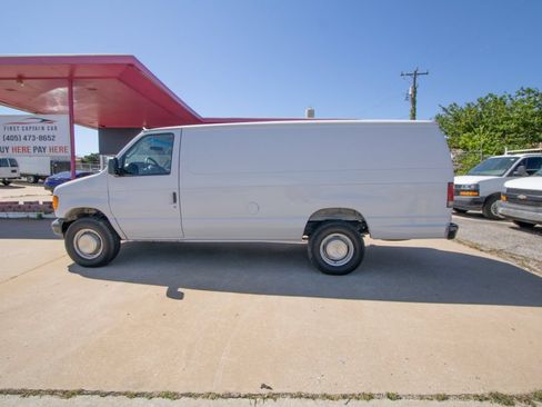 Used 2004 Ford E-350 and Econoline 350 Extended Super Duty RWD image 9