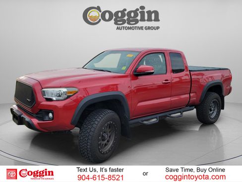 Used 2017 Toyota Tacoma TRD Off-Road image 1