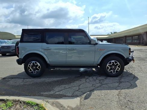 Used 2023 Ford Bronco Outer Banks AWD/4WD image 6