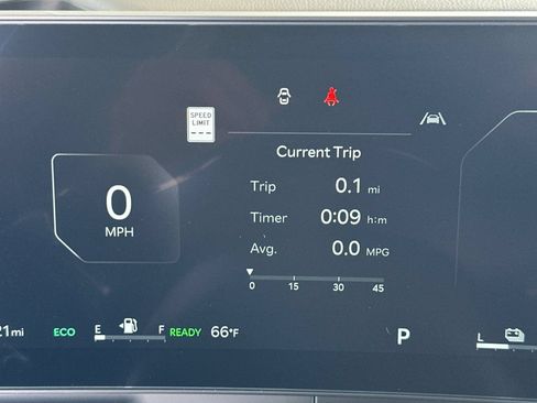 New 2026 Kia Carnival SX w/ SX Dark Edition Package FWD image 25