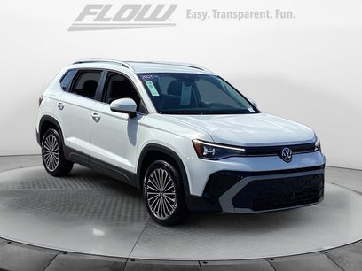 Certified 2025 Volkswagen Taos SE