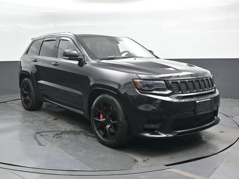 Used 2020 Jeep Grand Cherokee SRT w/ Trailer Tow Group IV AWD/4WD image 5