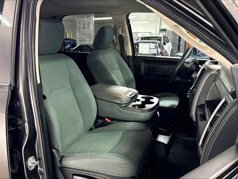Used 2015 RAM 2500 Tradesman w/ Chrome Appearance Group RWD image 10