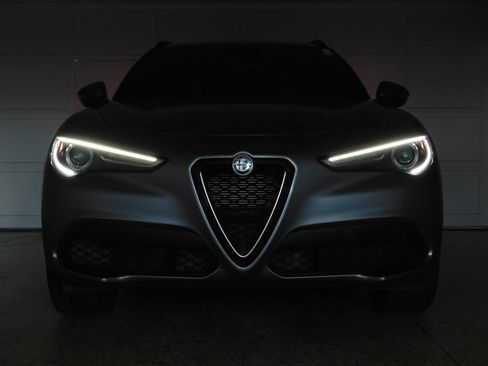 Used 2019 Alfa Romeo Stelvio Ti Sport AWD/4WD image 18