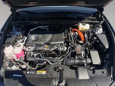 Used 2023 Toyota Crown Limited image 20